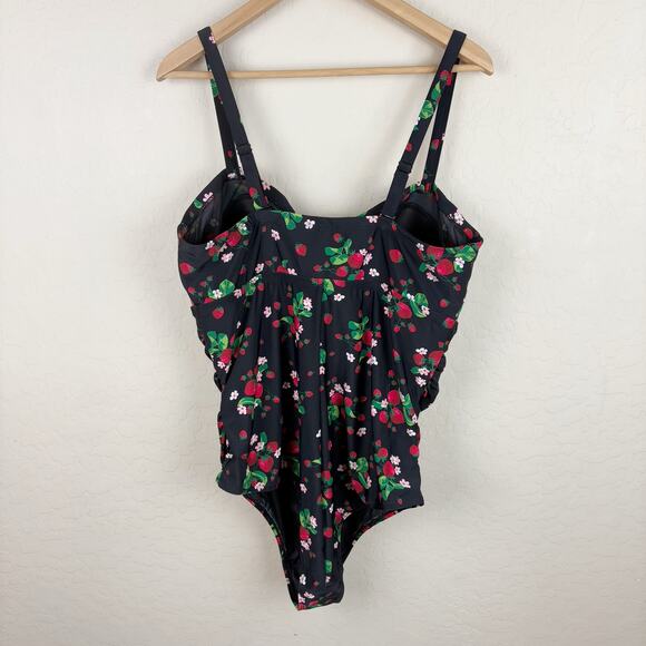 Torrid Wireless Lattice One Piece Swimsuit Strawberries Print Womens Sz 2X Retro - Picture 5 of 11